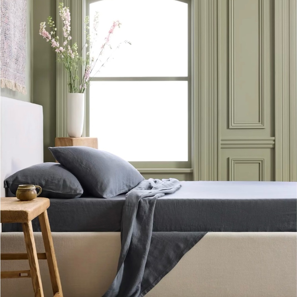 Quince European Linen Sheet Set - Charcoal - Picture 2 of 3